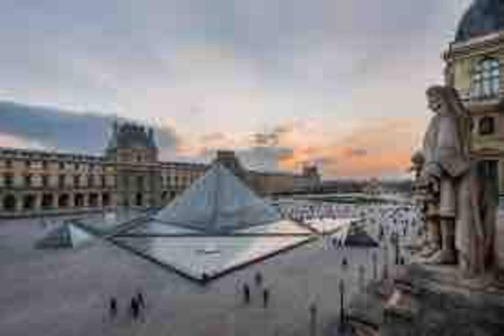Iconic Location Only 500 Meters To The Louvre Apartment ปารีส ภายนอก รูปภาพ